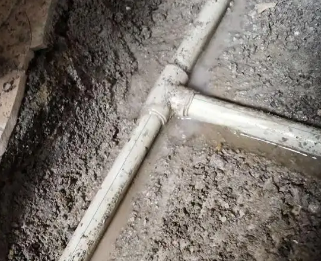 坡头漏水维修电话